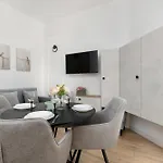 Przestronne I Blisko Kazimierza By Renters アパート *