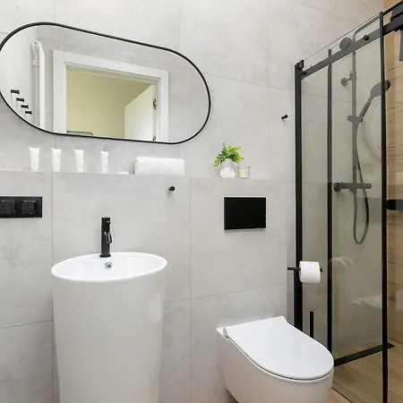 Apartment Przestronne I Blisko Kazimierza By Renters *